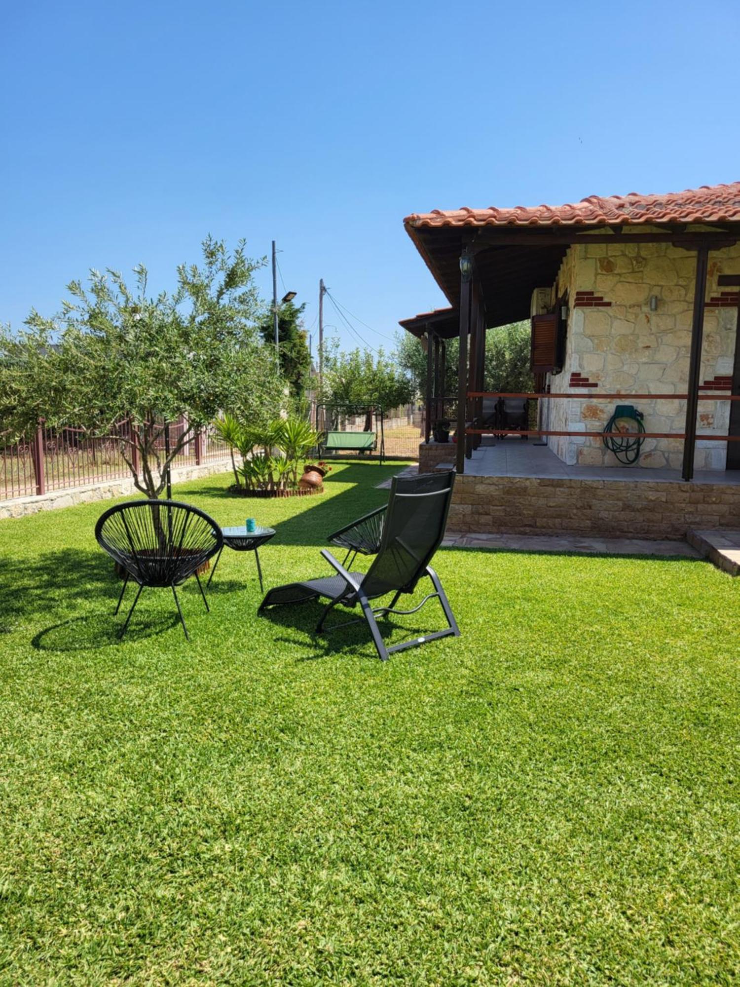 Villa Trifon By Rentalspro Services -Nea Potidea Halkidiki Exterior foto