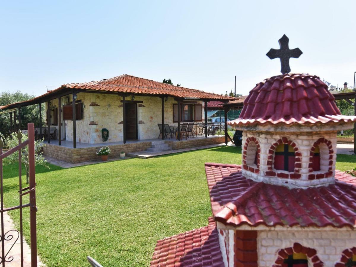 Villa Trifon By Rentalspro Services -Nea Potidea Halkidiki Exterior foto