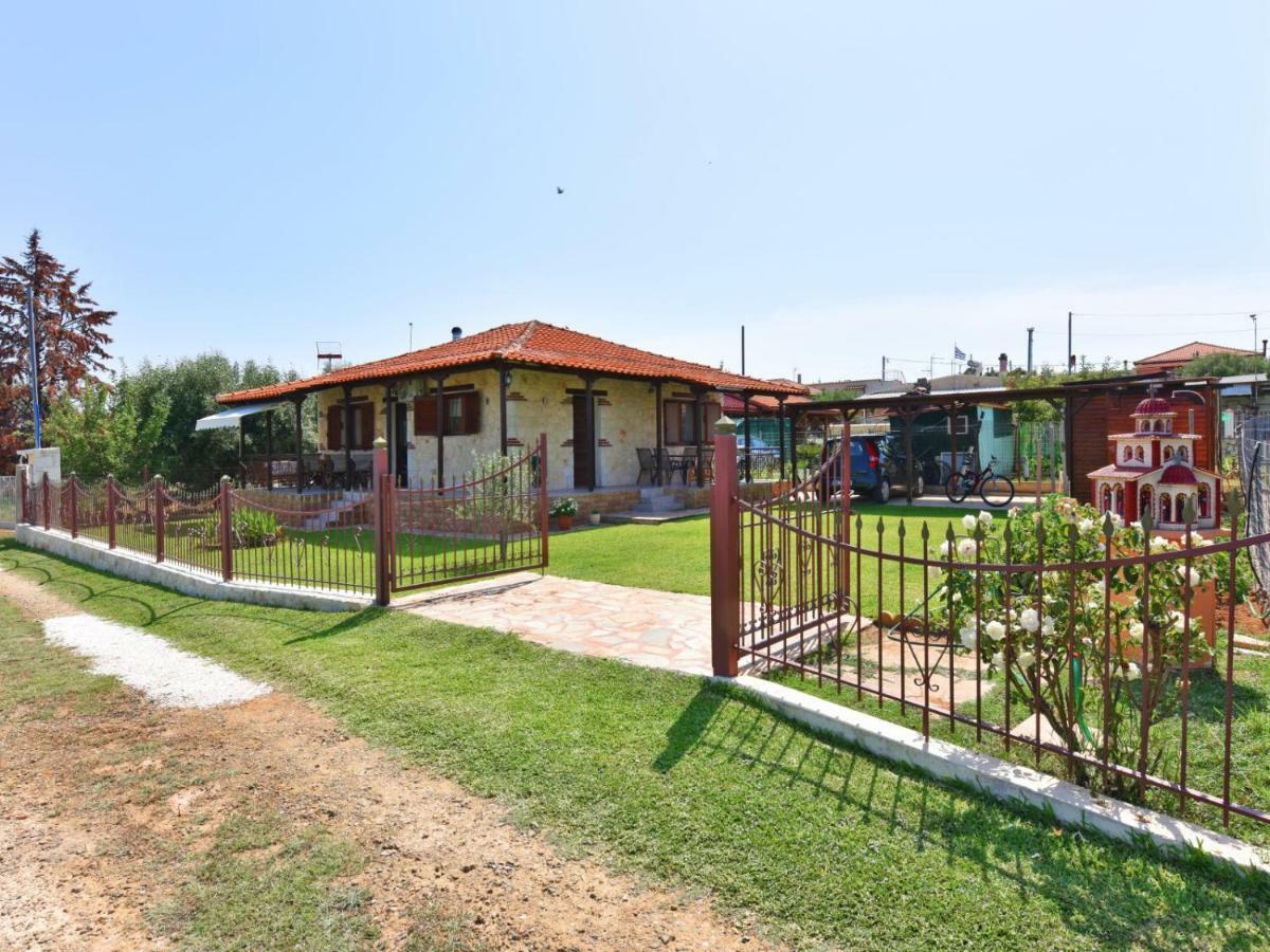 Villa Trifon By Rentalspro Services -Nea Potidea Halkidiki Exterior foto